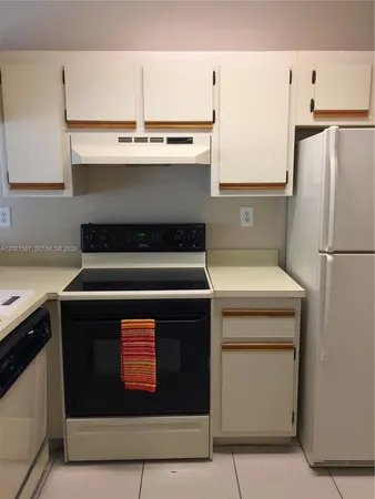 $1,875 | 9223 Southwest 141st Place, Unit 9223, Miami, FL 33186