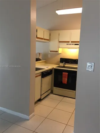 $1,875 | 9223 Southwest 141st Place, Unit 9223, Miami, FL 33186