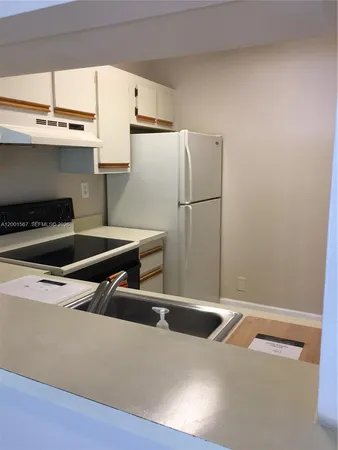 $1,875 | 9223 Southwest 141st Place, Unit 9223, Miami, FL 33186