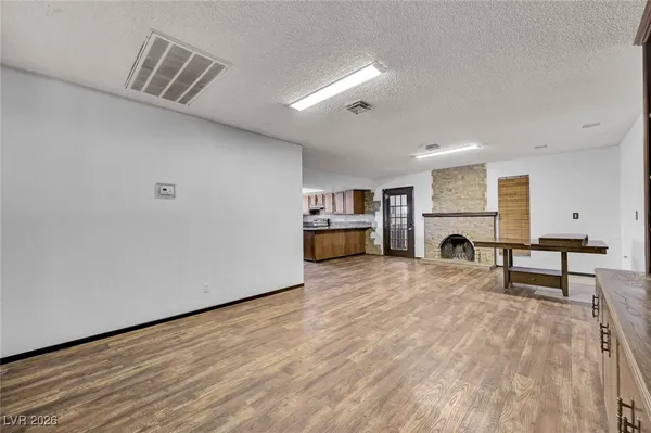 $5,500 | 6975 O'Bannon Drive, Las Vegas, NV 89146