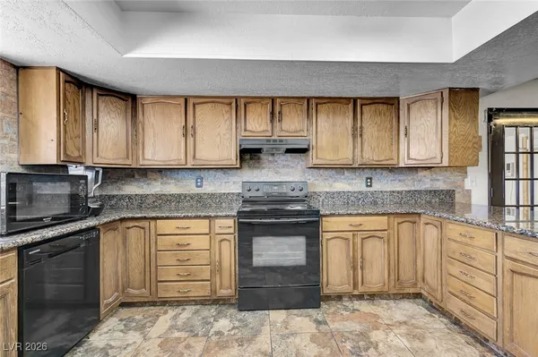 $5,500 | 6975 O'Bannon Drive, Las Vegas, NV 89146