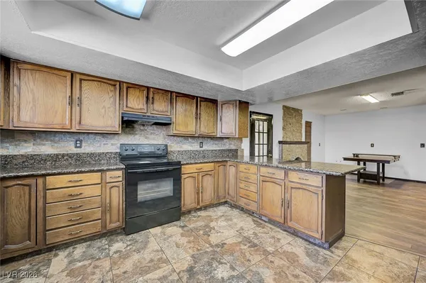 $5,500 | 6975 O'Bannon Drive, Las Vegas, NV 89146