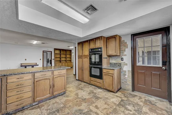 $5,500 | 6975 O'Bannon Drive, Las Vegas, NV 89146