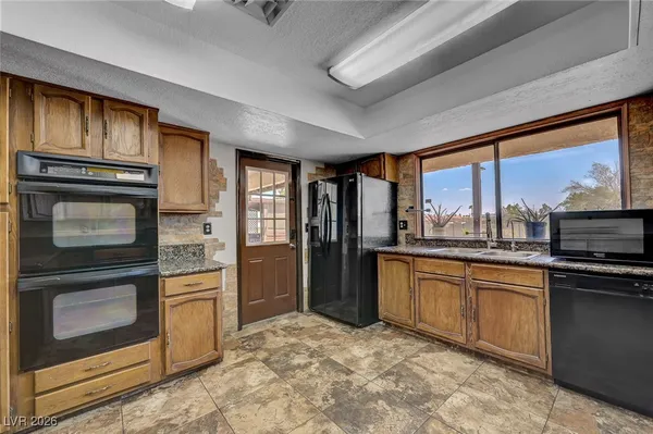 $5,500 | 6975 O'Bannon Drive, Las Vegas, NV 89146