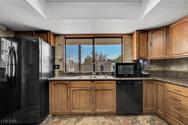 $5,500 | 6975 O'Bannon Drive, Las Vegas, NV 89146