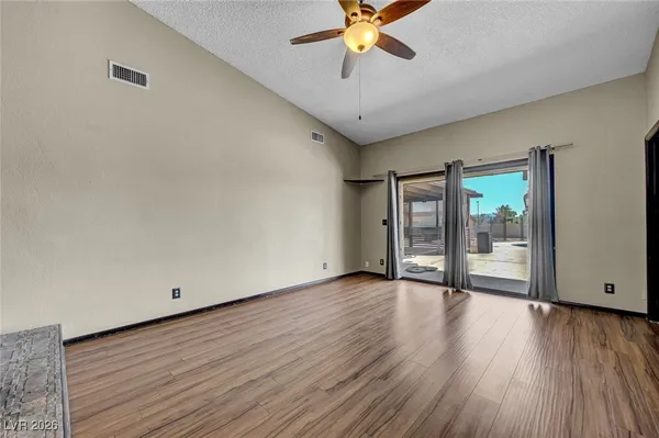 $5,500 | 6975 O'Bannon Drive, Las Vegas, NV 89146