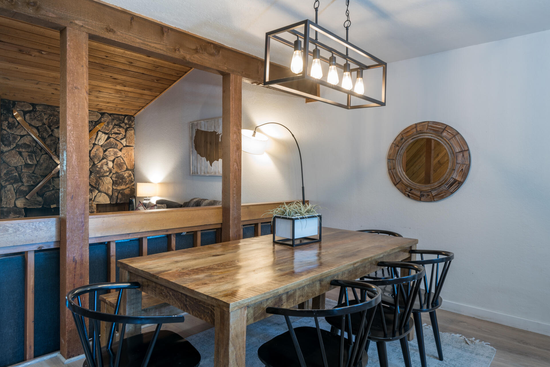2635 Ridge Lane Sun Valley, ID 83353 - Photo 11 of 27 Dining Area