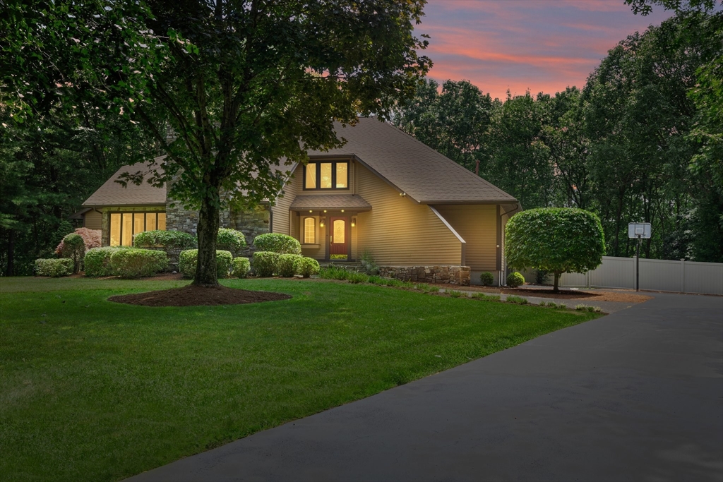 18 Kings Road Sharon, MA 02067 - Photo 2 of 42