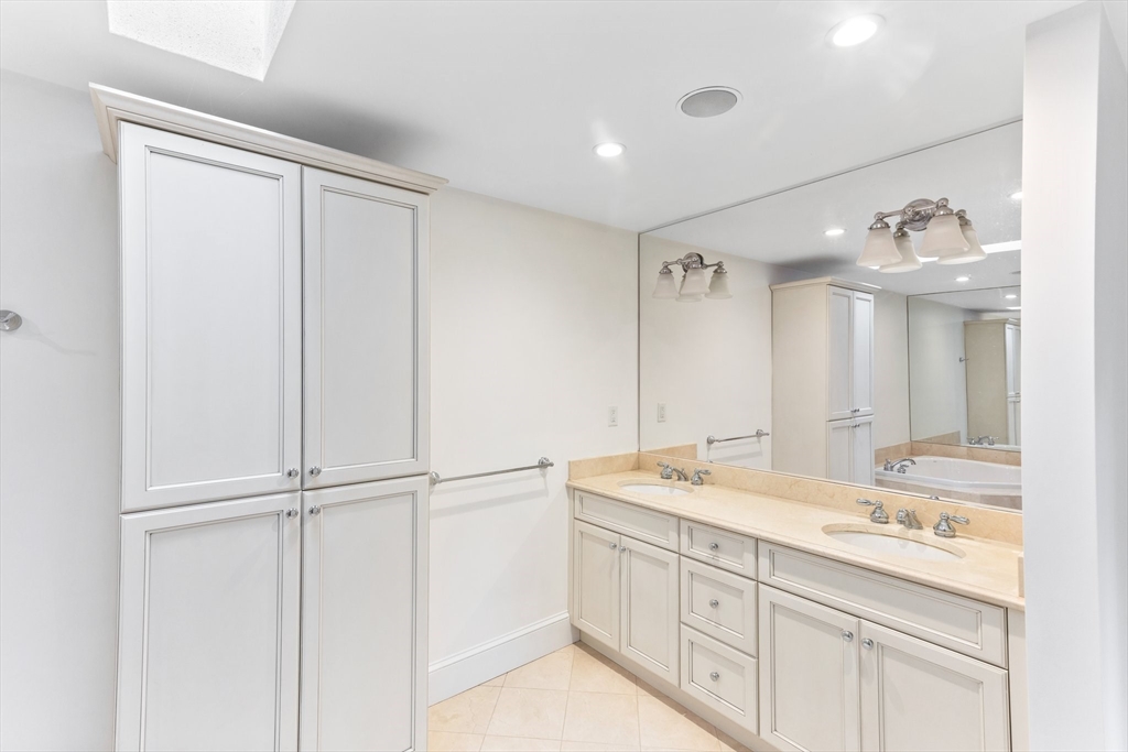 18 Kings Road Sharon, MA 02067 - Photo 34 of 42