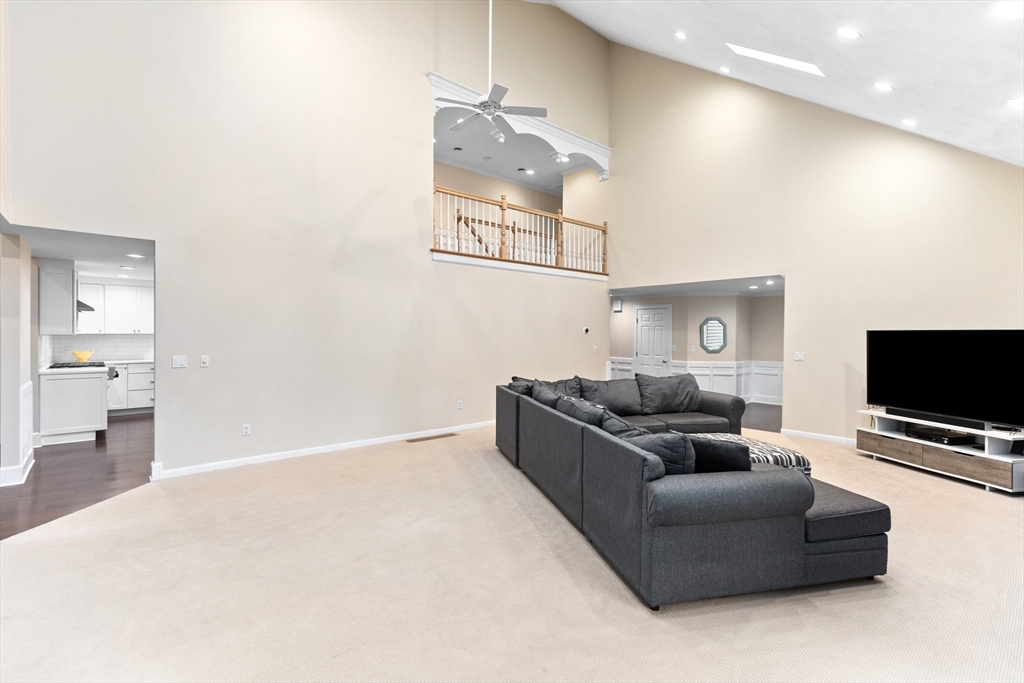 18 Kings Road Sharon, MA 02067 - Photo 7 of 42