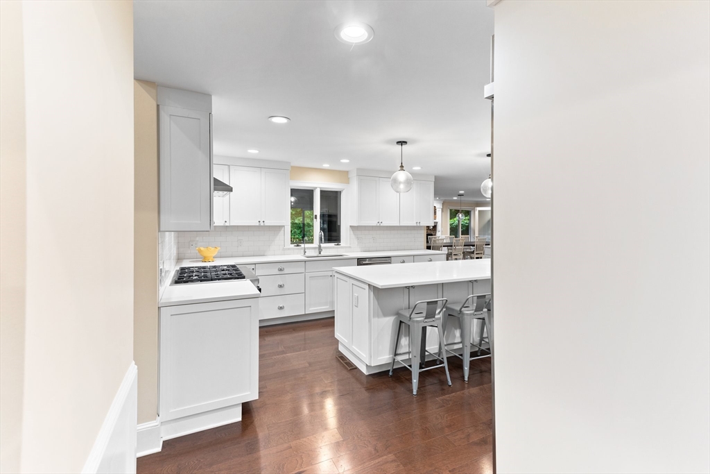 18 Kings Road Sharon, MA 02067 - Photo 9 of 42