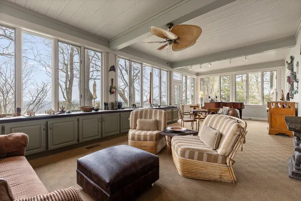 $3,750,000 | 588 West Brow Road, Lookout Mountain, TN 37350