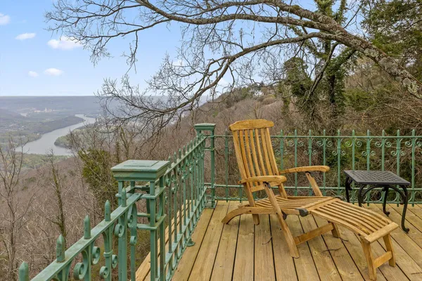 $3,750,000 | 588 West Brow Road, Lookout Mountain, TN 37350