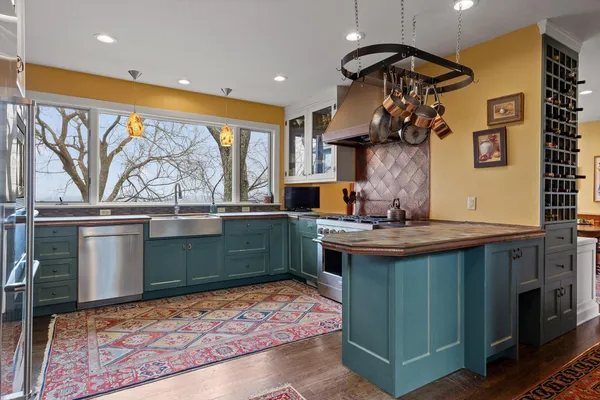 $3,750,000 | 588 West Brow Road, Lookout Mountain, TN 37350