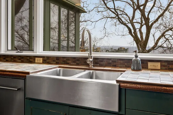 $3,750,000 | 588 West Brow Road, Lookout Mountain, TN 37350