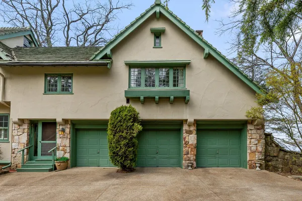$3,750,000 | 588 West Brow Road, Lookout Mountain, TN 37350