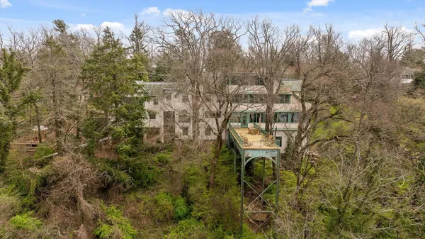 $3,750,000 | 588 West Brow Road, Lookout Mountain, TN 37350