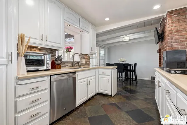 $1,175,000 | 500 Woodbury Road, Glendale, CA 91206