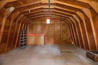 1891 Lonnon Road Grants Pass, OR 97527 - Photo 31 of 34 Loft Barn