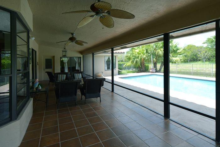 11798 Island Lakes Lane Boca Raton, FL 33498 - Photo 7 of 24 11798 island lakes patio_700