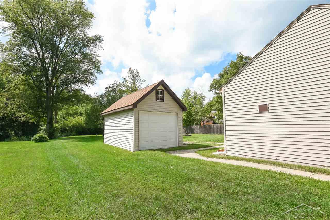 5645 Midland Road Freeland, MI 48623 - Photo 2 of 20 50020261-1.JPG