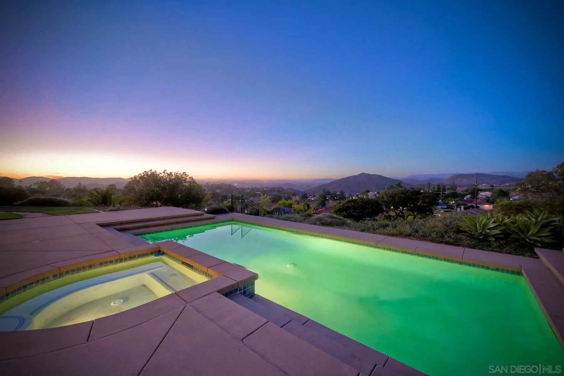 13660 Overland Pass Road Poway, CA 92064 - Photo 2 of 61