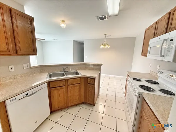 $1,295 | 2754 Farm To Market Road 1044, New Braunfels, TX 78130