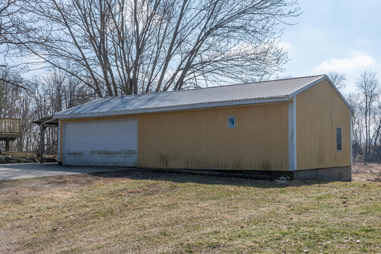11703 Shavehead Lake Road Constantine, MI 49042 - Photo 5 of 54 11703 Shavehed Lake Rd Cass Garage 4