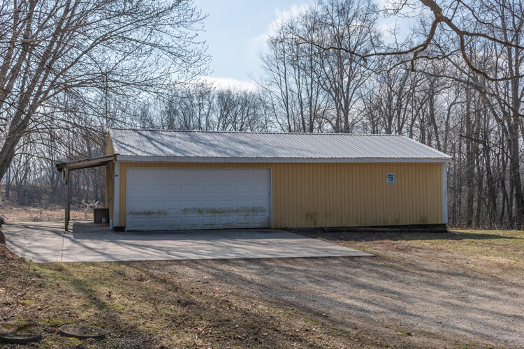 11703 Shavehead Lake Road Constantine, MI 49042 - Photo 6 of 54 11703 Shavehed Lake Rd Cass Garage 5