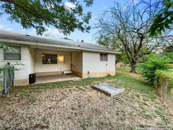 $1,500 | 1017 Evening Dun Street, San Antonio, TX 78213