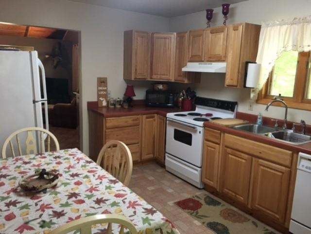 6763 Linden Road Ludington, MI 49431 - Photo 8 of 19 thumbnail_IMG_1961