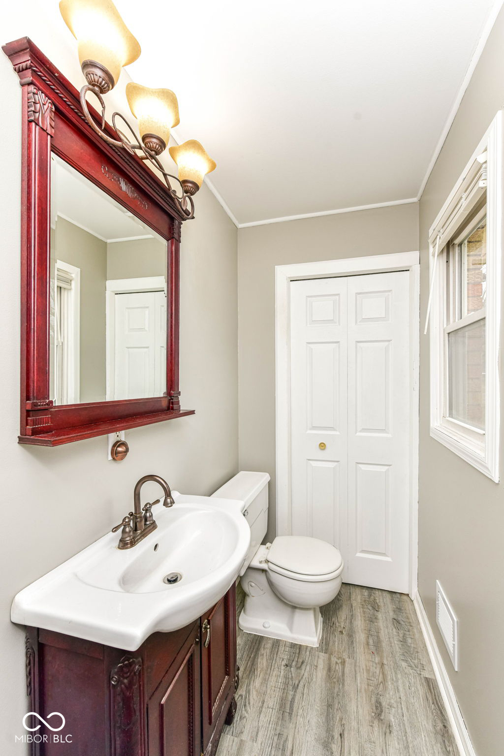 435 West Thompson Road Indianapolis, IN 46217 - Photo 19 of 37 Gallery Image 19