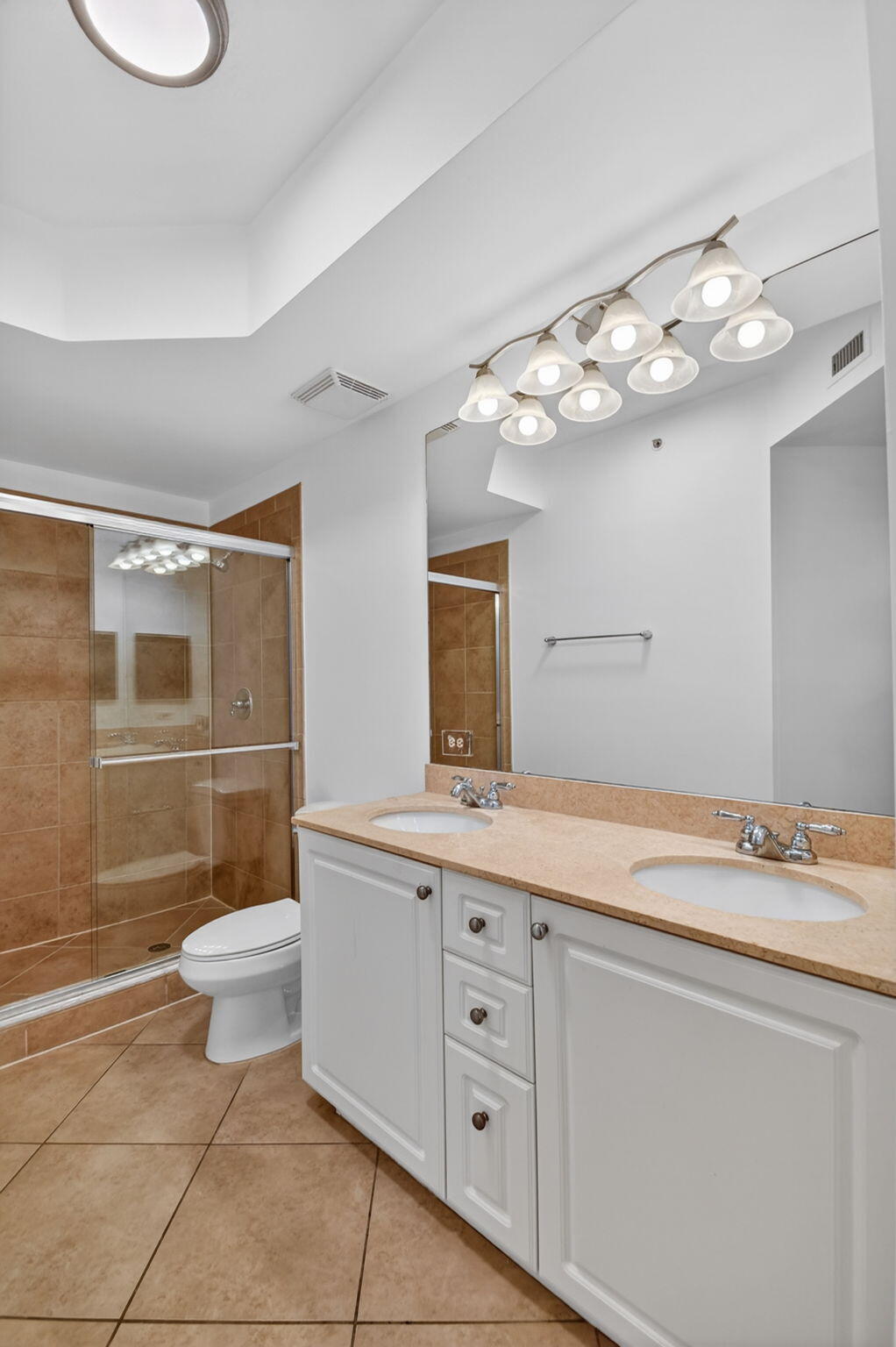 1660 Renaissance Commons Boulevard, Unit 2407 Boynton Beach, FL 33426 - Photo 25 of 55 27-web-or-mls-DSC_8450