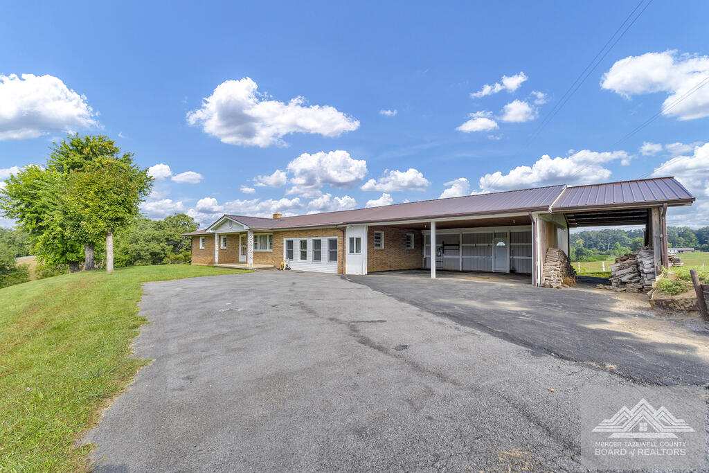 697 Broadway Road Pipestem, WV 25979 - Photo 20 of 66 Gallery Image 20
