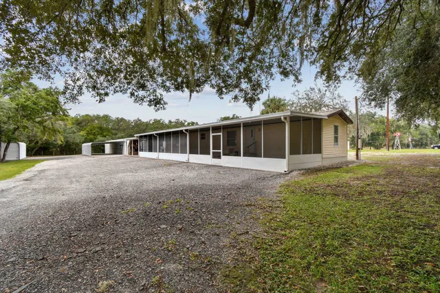 $695,500 | 135 Lake Como Drive, Pomona Park, FL 32181