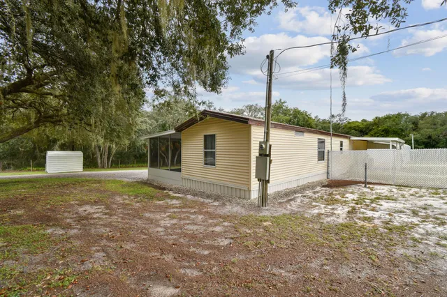 $695,500 | 135 Lake Como Drive, Pomona Park, FL 32181