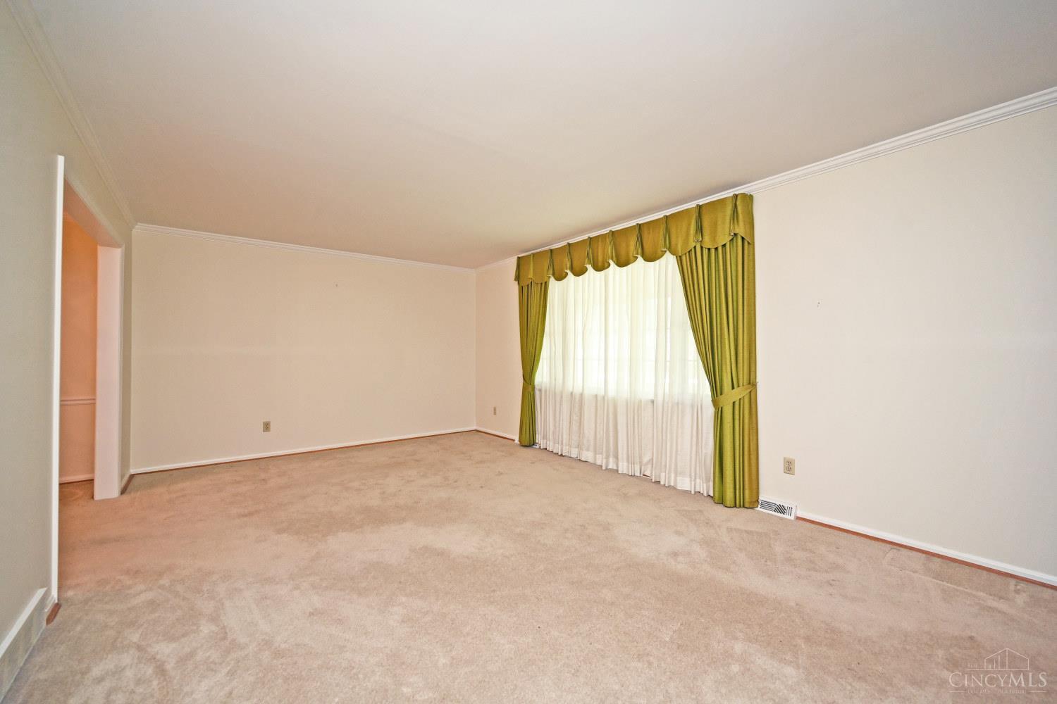 6302 Stirrup Road Cincinnati, OH 45244 - Photo 9 of 64 Gallery Image 9