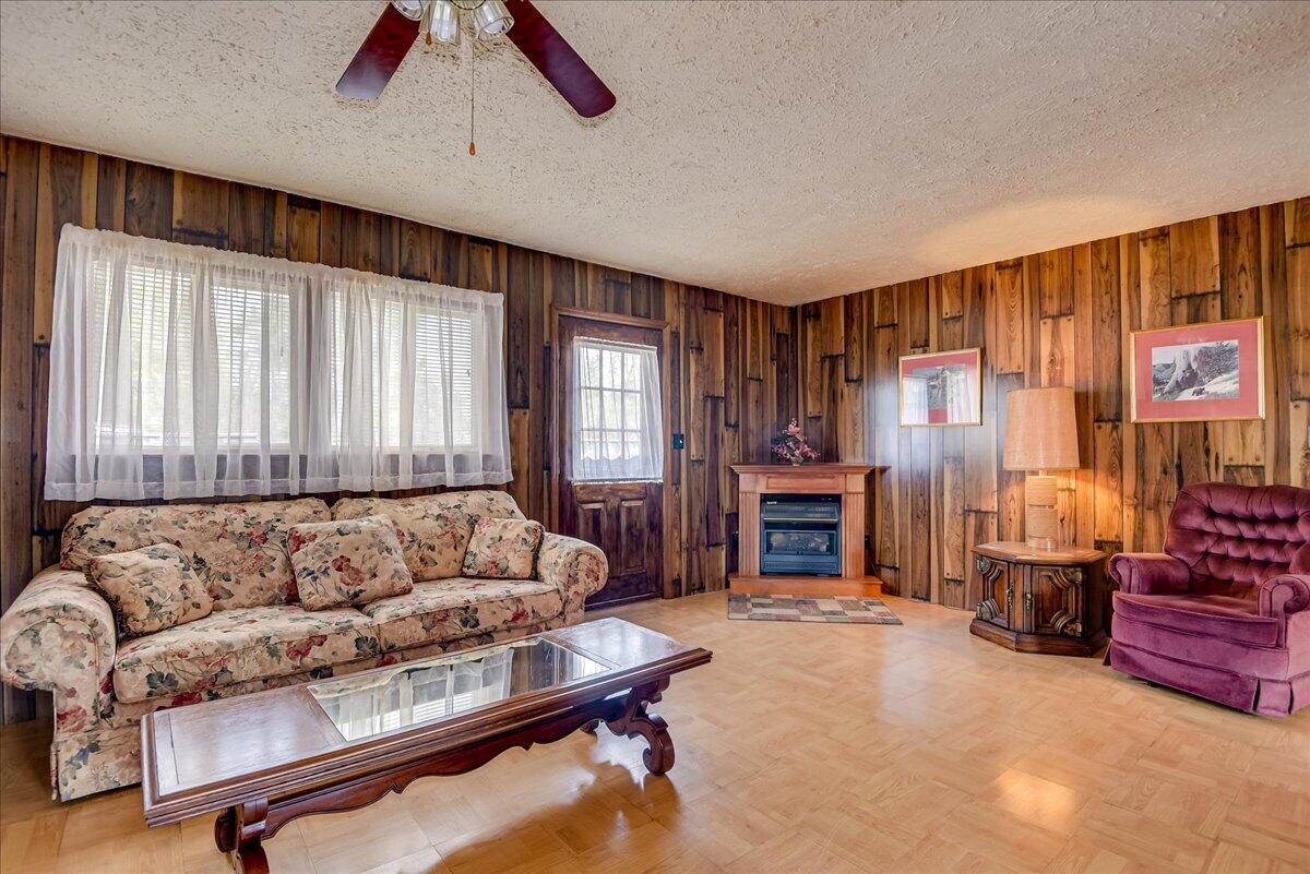 367 Pearl Bonnett Road Windsor, SC 29856 - Photo 15 of 37