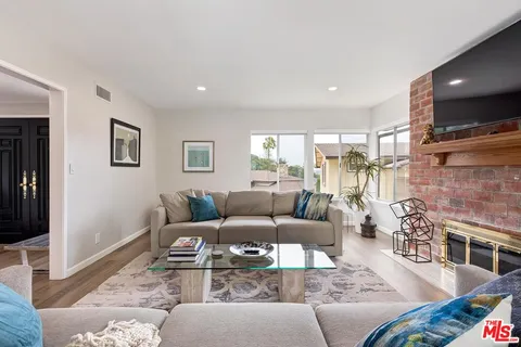 $2,695,000 | 541 Martos Drive, South Pasadena, CA 91030