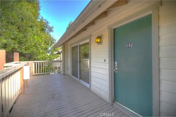 $269,000 | 142 Rockledge Lane, Lake Arrowhead, CA 92352