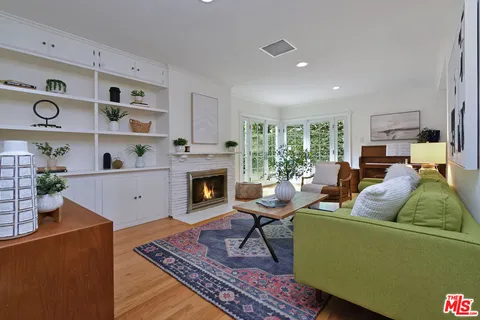 $1,250,000 | 5460 Noble Avenue, Sherman Oaks, CA 91411