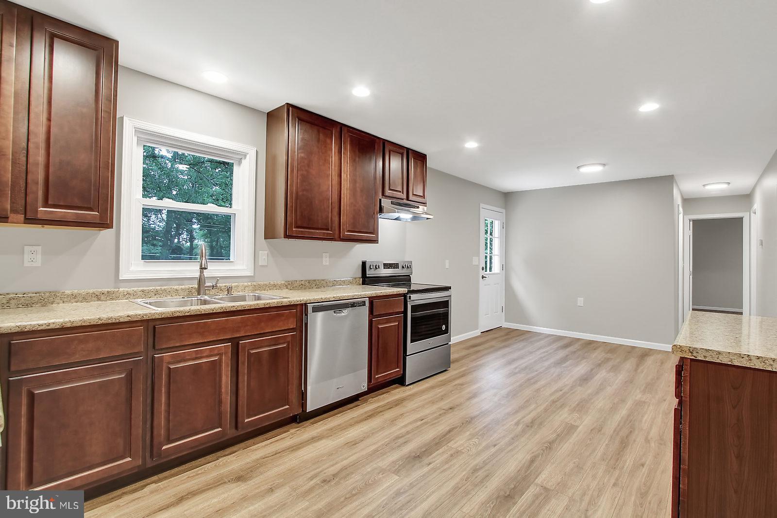 120 Locust Hill Road Dallastown, PA 17313 - Photo 9 of 25 Gallery Image 9