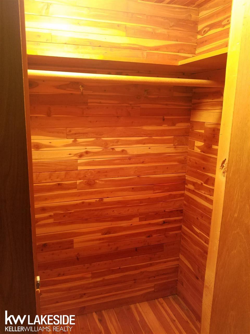 29351 Merrick Warren, MI 48092 - Photo 21 of 24 31333678-20.JPG