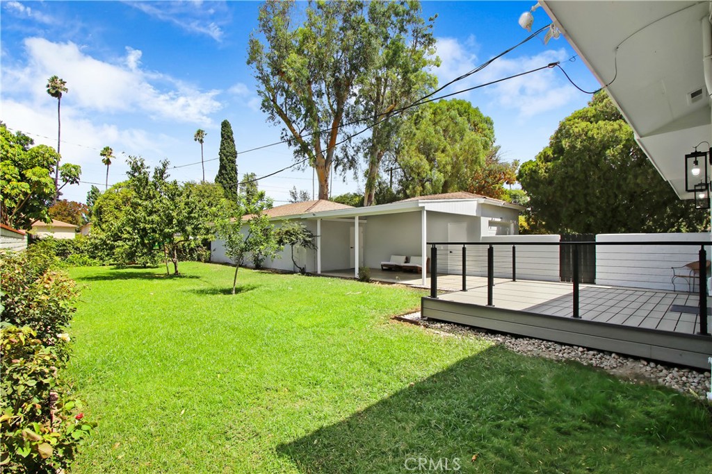 4061 Maplewood Place Riverside, CA 92506 - Photo 22 of 31 Backyard