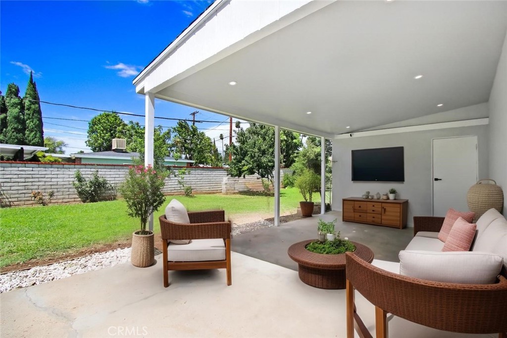 4061 Maplewood Place Riverside, CA 92506 - Photo 23 of 31 Patio-Virtual Image