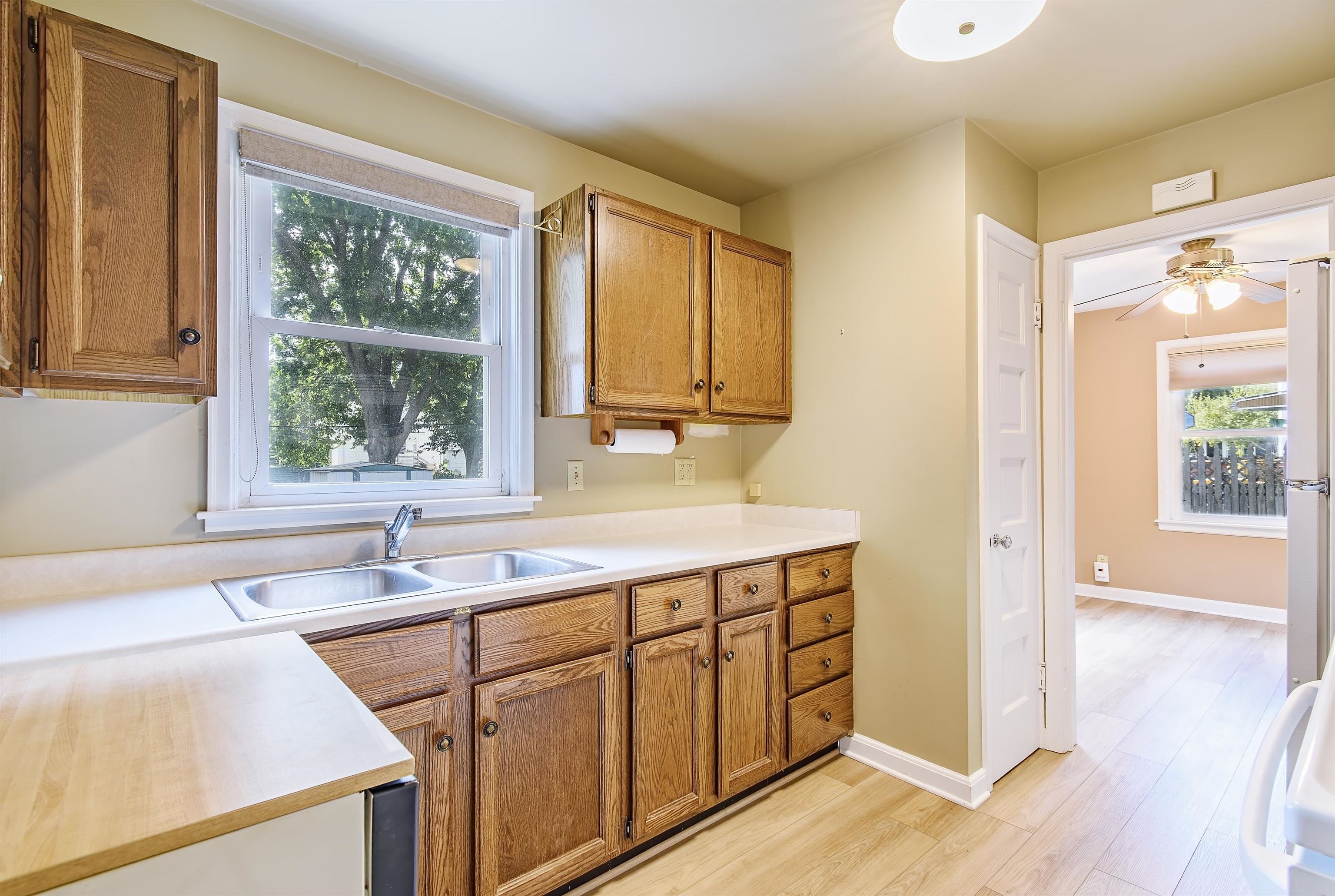 2537 Hoard Street Madison, WI 53704 - Photo 10 of 45 Gallery Image 10
