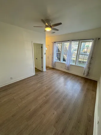$1,700 | 617 West 43rd Place, Unit 1, Chicago, IL 60609