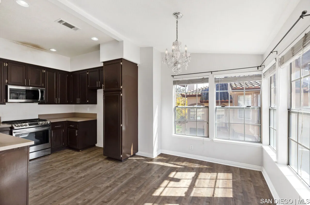 173 Pasto Rico Rancho Santa Margarita, CA 92688 - Photo 12 of 24 Gallery Image 12