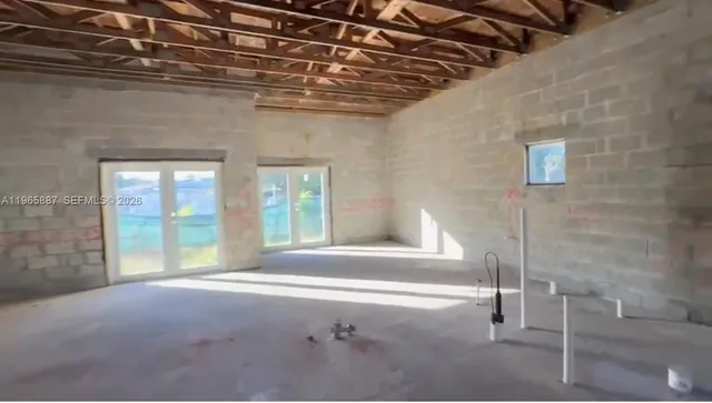 $250,000 | 3800 Northwest 213th Terrace, Miami Gardens, FL 33055