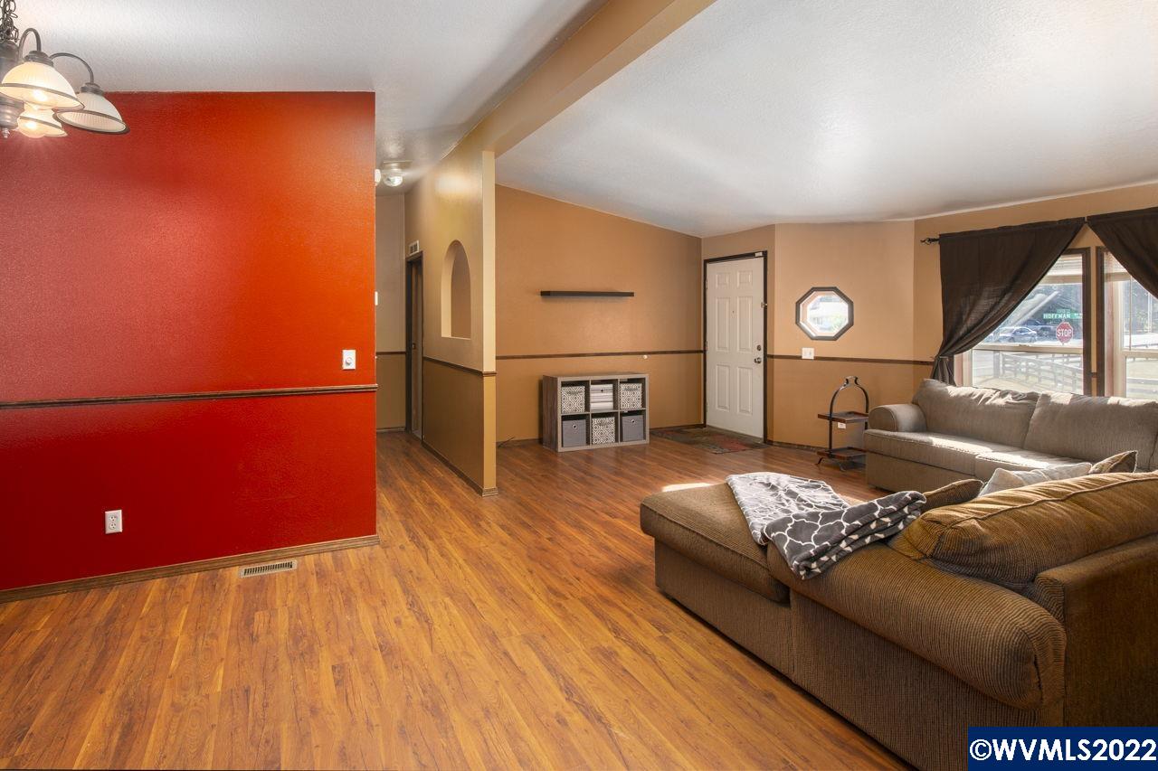 716 Hoffman Road Northeast, Unit 51 Salem, OR 97301 - Photo 6 of 28